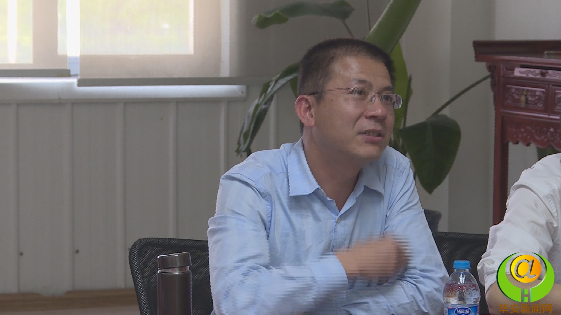 县委书记朱百里赴长三角招商引资